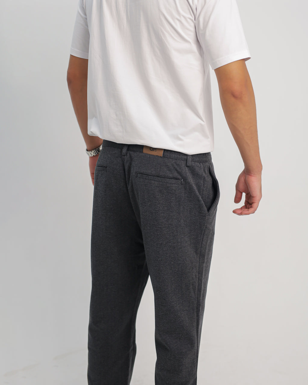 The Linen-Wool Trouser — Stone Grey