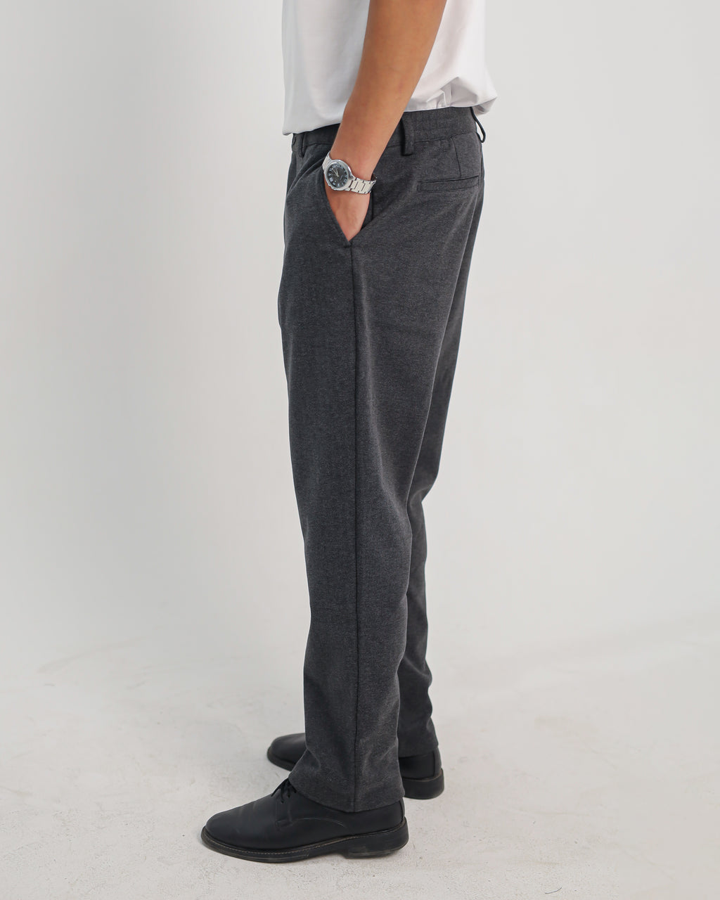 The Linen-Wool Trouser — Stone Grey